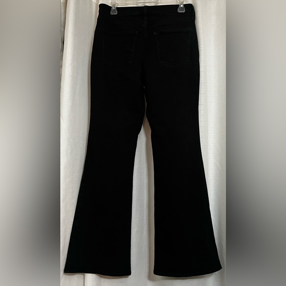 Universal Threads | High Rise Flare Jeans - Picture 2 of 4